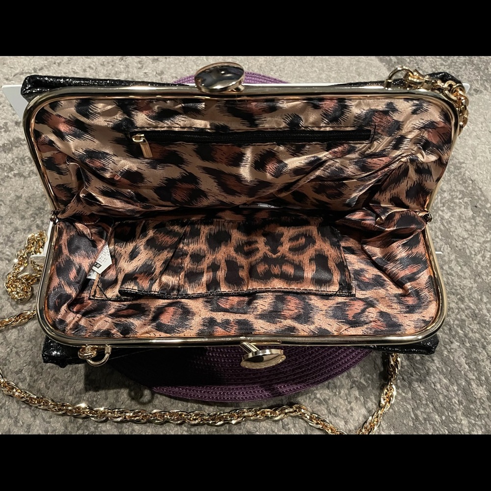 #108 - Brand New Chunky Clutch / Shoulder Bag with detachable Gold link chain! - Picture 12 of 12